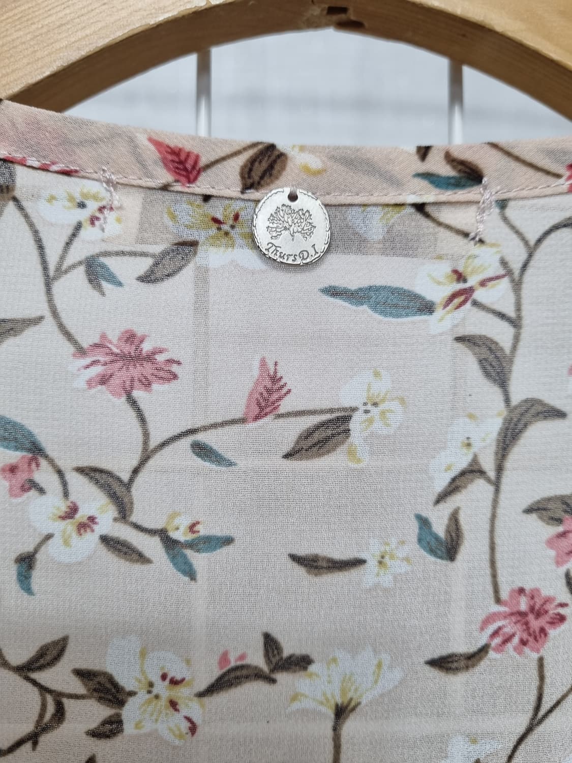 써스데이아일랜드 쉬폰 로브가디건 free 상품이미지6