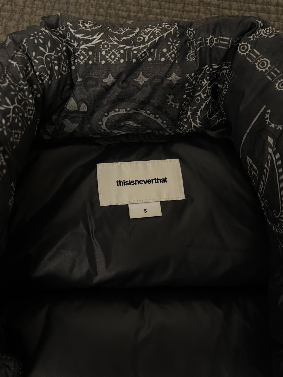 디스이즈네버댓 퍼텍스 반다나 패딩 S 상품이미지4