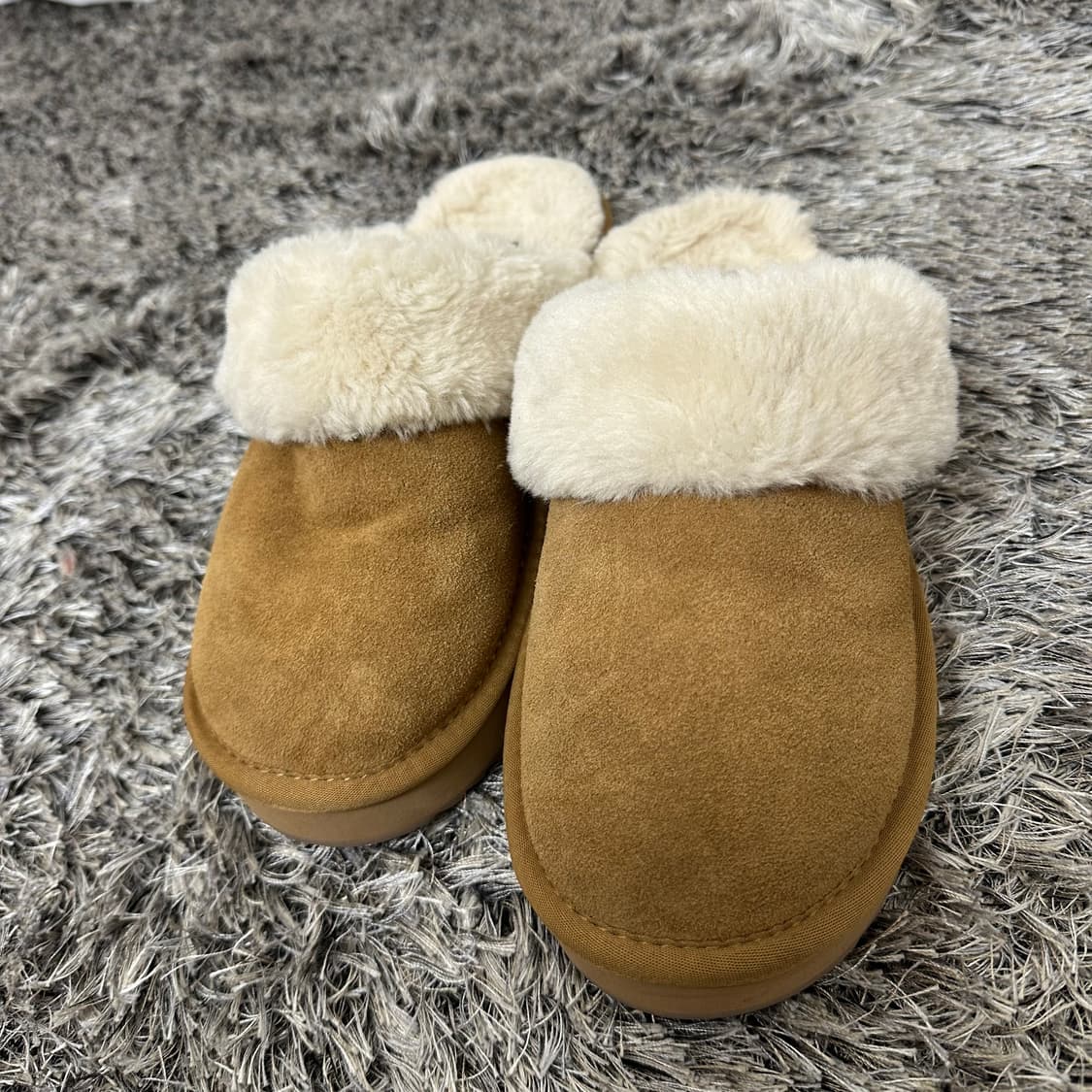 무신사스탠다드 여자 털신발 슬리퍼 카멜 250 (245) 상품이미지1