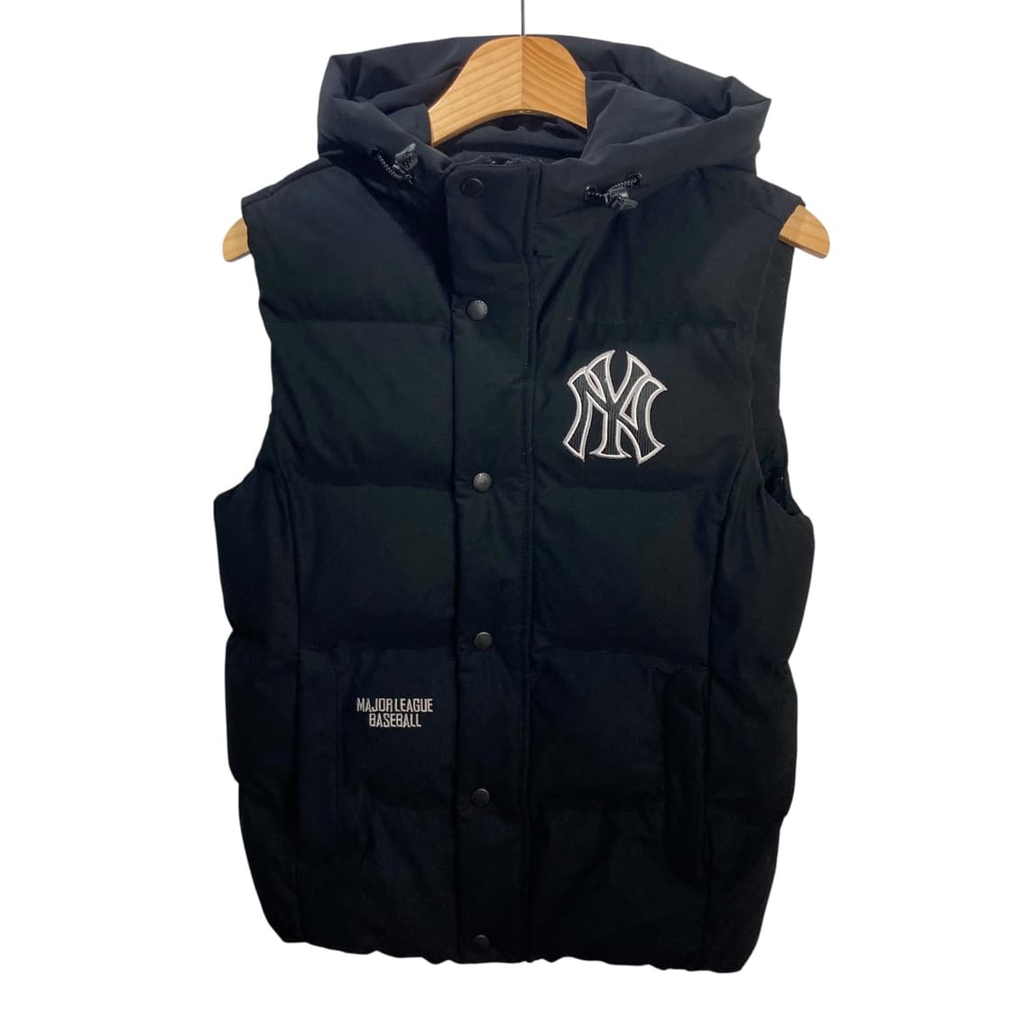 Mlb 블랙 패딩 베스트 상품이미지2