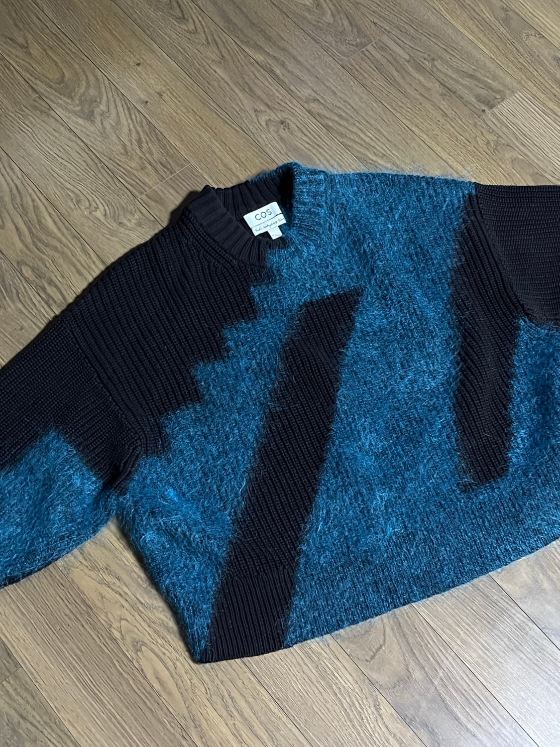 코스 x 강서경 콜라보 니트 XS 상품이미지1