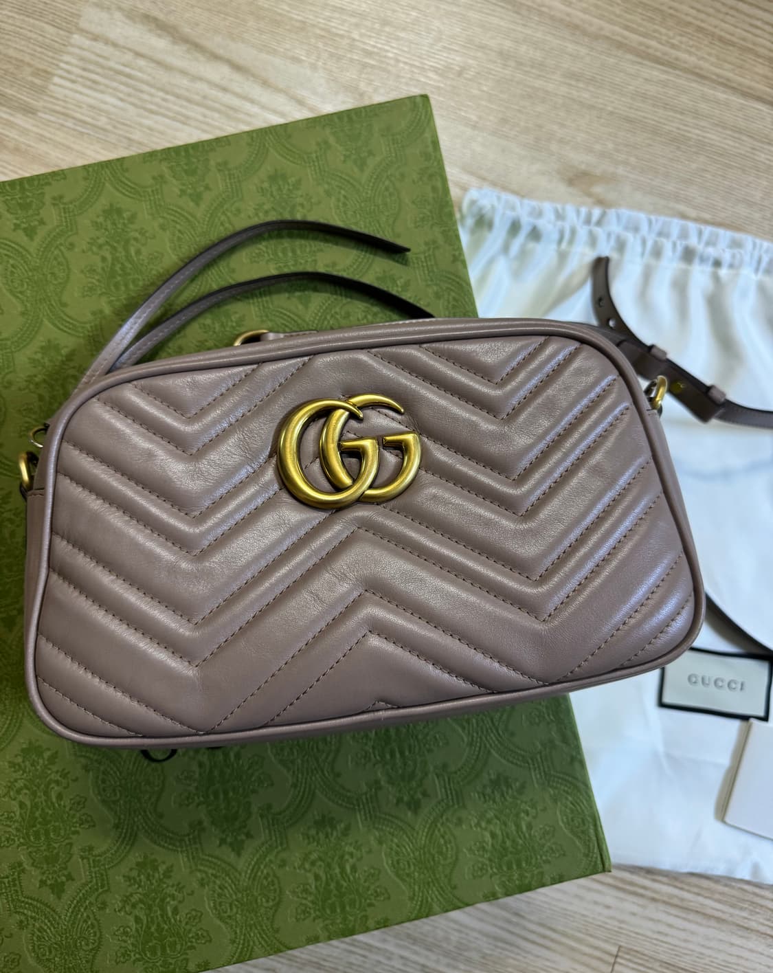 정품 구찌 마몬트 마틀라세 숄더백 상품이미지2