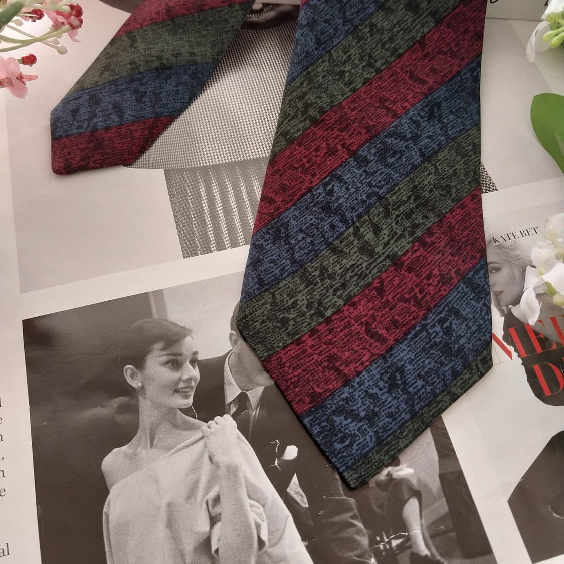 세루티 실크 카키 스트라이프 슬림 넥타이 7.7cm A+등급 K1501
 상품이미지4