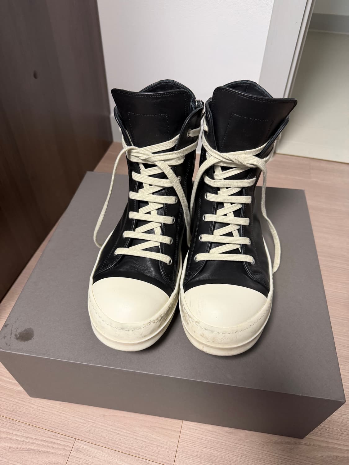 릭오웬스 라몬즈 42 26ss 상품이미지1