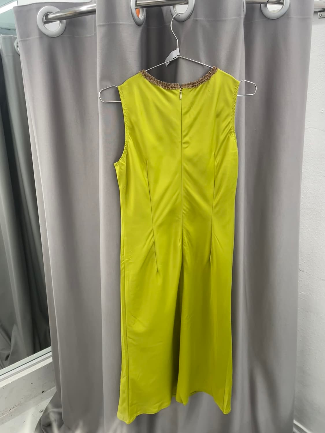 셔링 라임 미디 원피스 상품이미지3