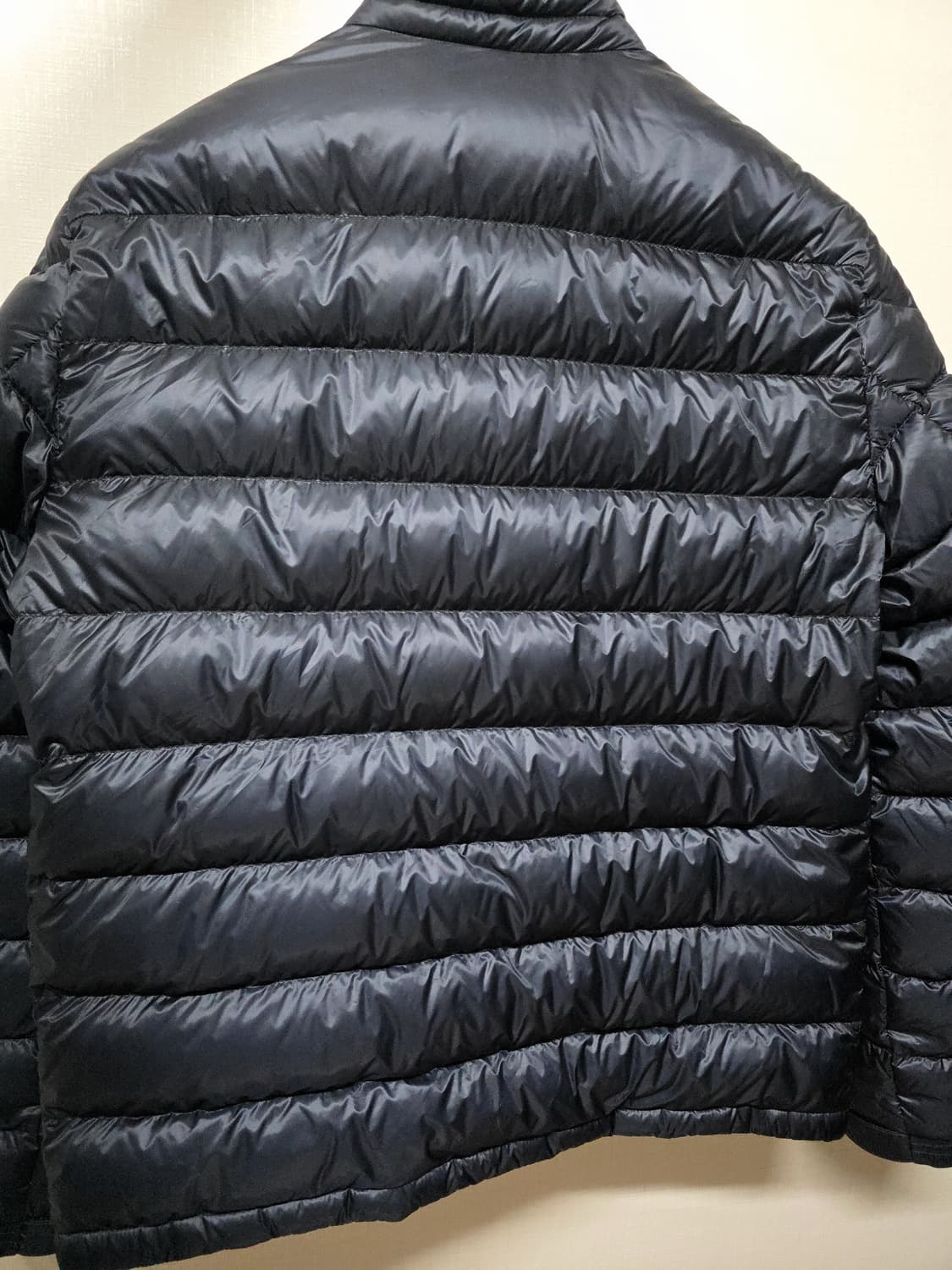 몽클레어 아게이 구스다운 경량패딩4 네이비 상품이미지3