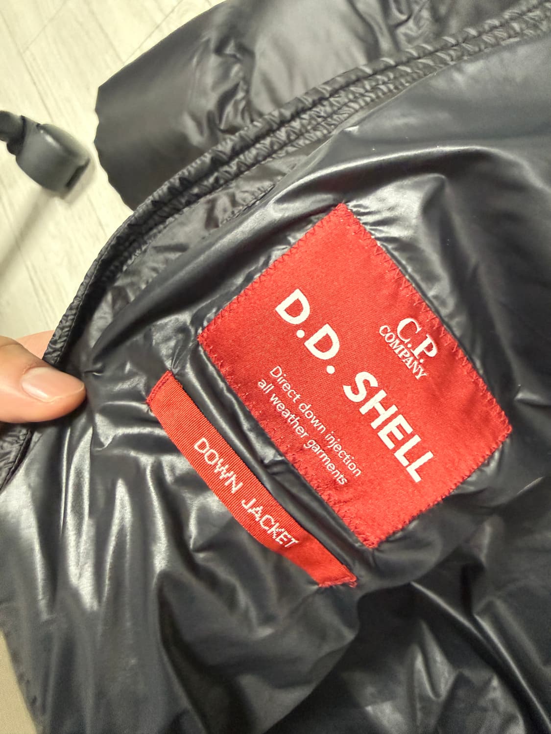 c.p.company dd쉘 패딩 새상품급 상품이미지4