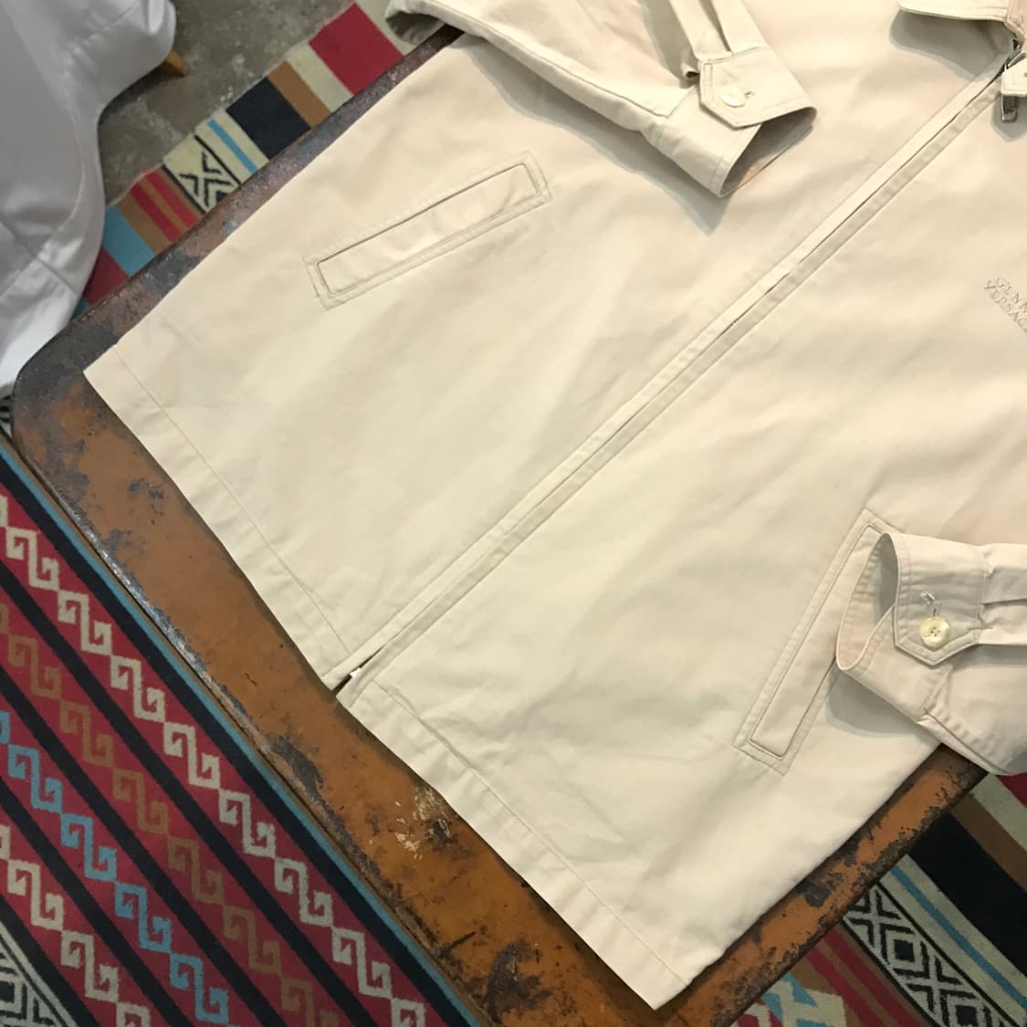 90s 베르사체 베이지 집업 블루종 자켓 남성 105 사이즈  상품이미지3