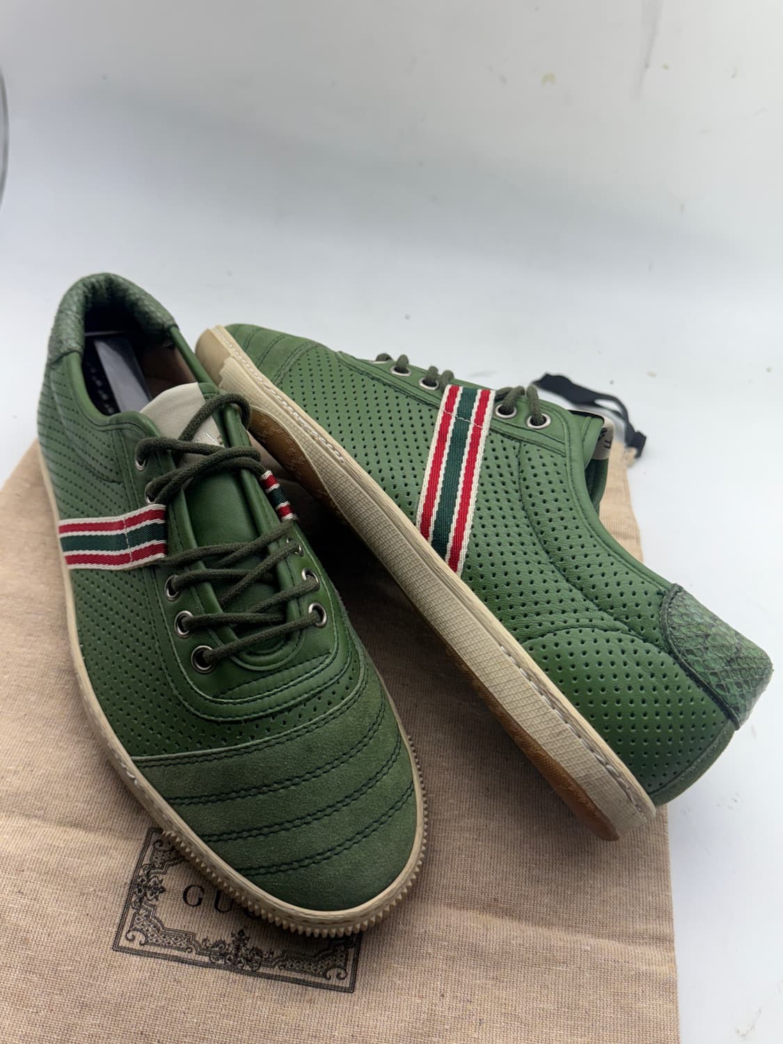정품)구찌 스니커즈 260 상품이미지5