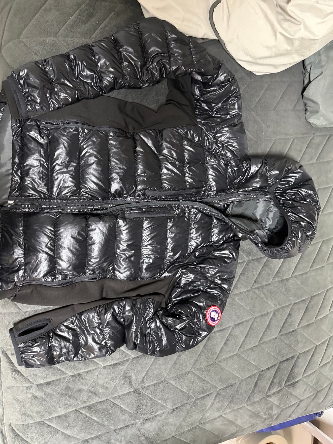 캐나다구스 하이브릿지 라이트 유광 경량패딩 상품이미지8