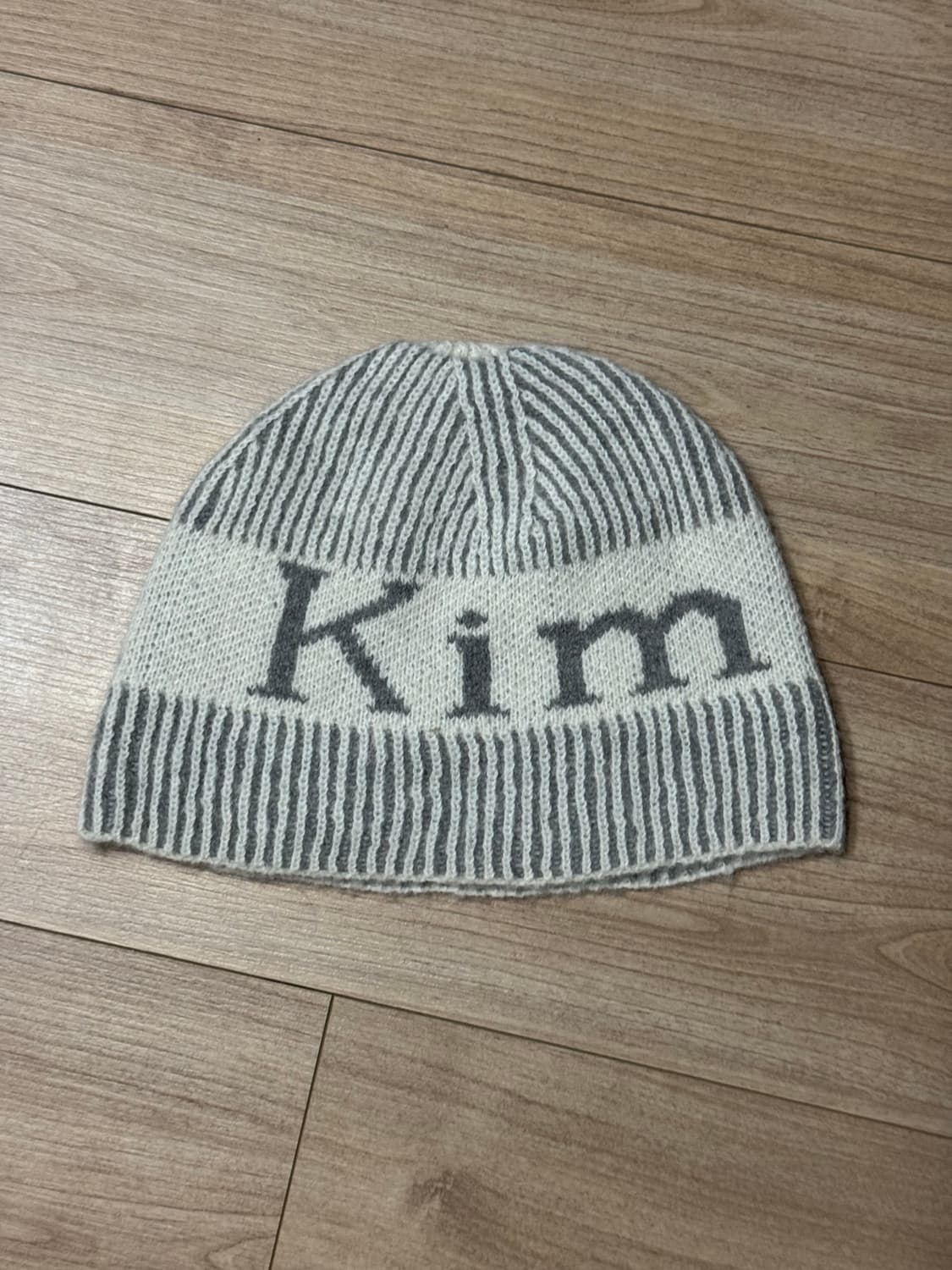 마뗑킴 스트라이프 투톤 비니 화이트 상품이미지3