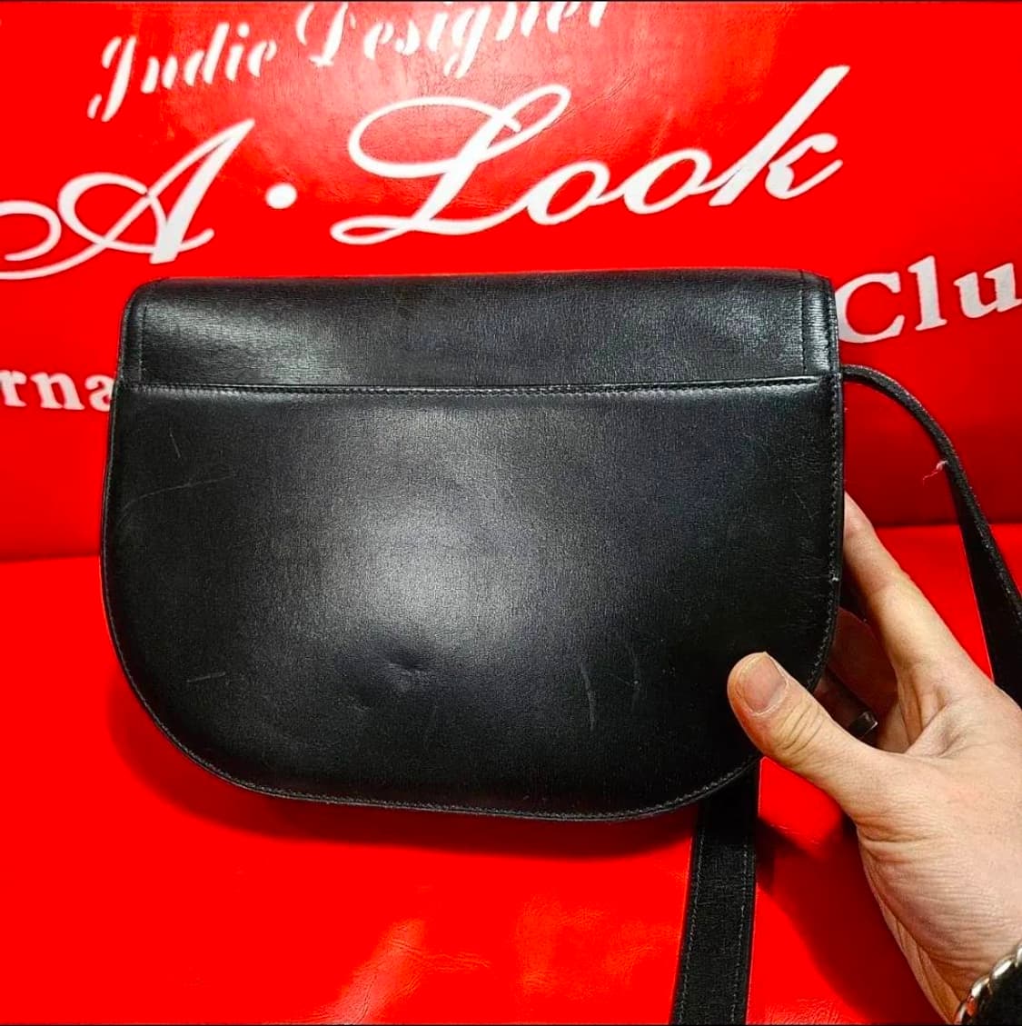 크리스찬 디올(Christian Dior) 빈티지 CD로고 반달 크로스백 상품이미지3