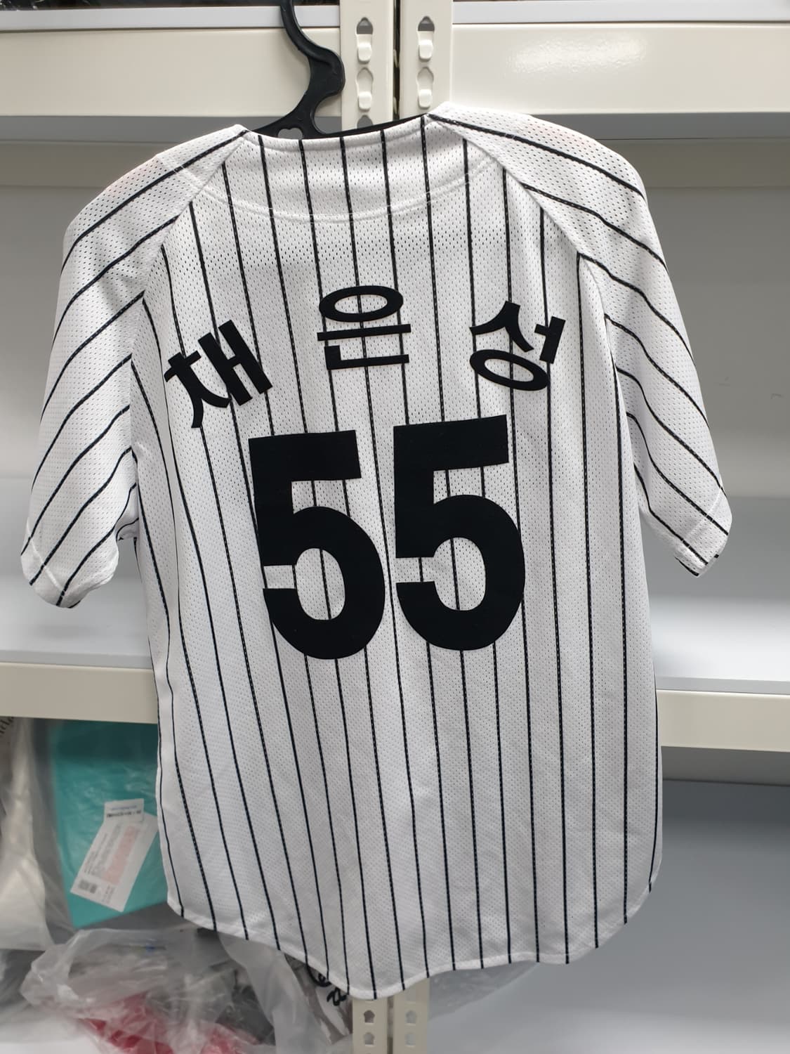 엘지트윈스 정품 홈 유니폼 판매합니다 95사이즈 채은성 마킹 상품이미지3