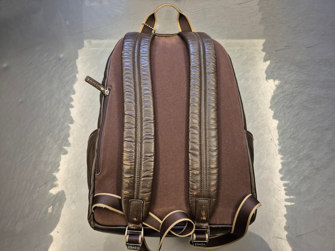 COACH 레더 백 팩 상품이미지2