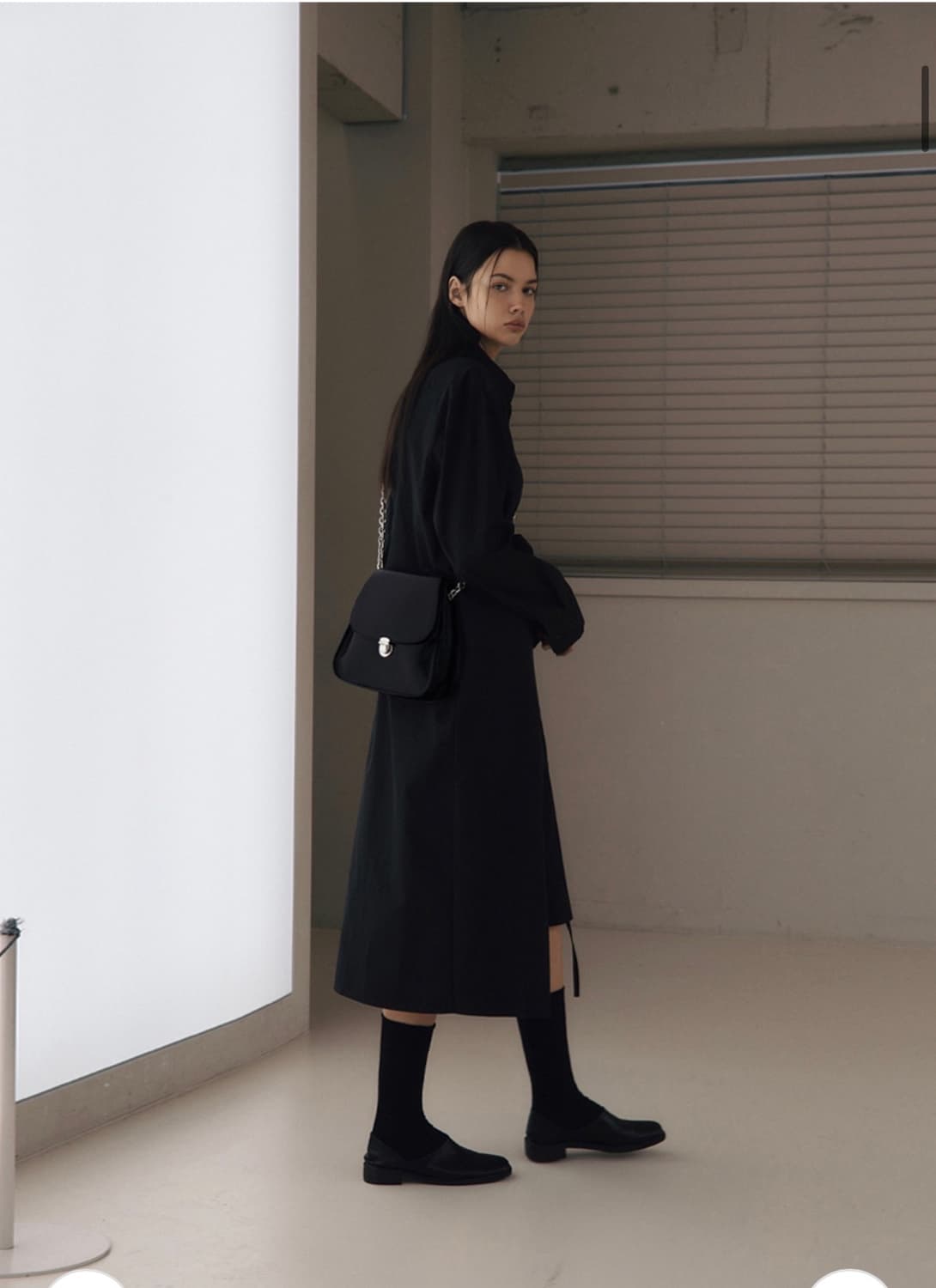 (새상품) 레더리 아더 클래식 체인백 [BLACK] 판매 상품이미지4