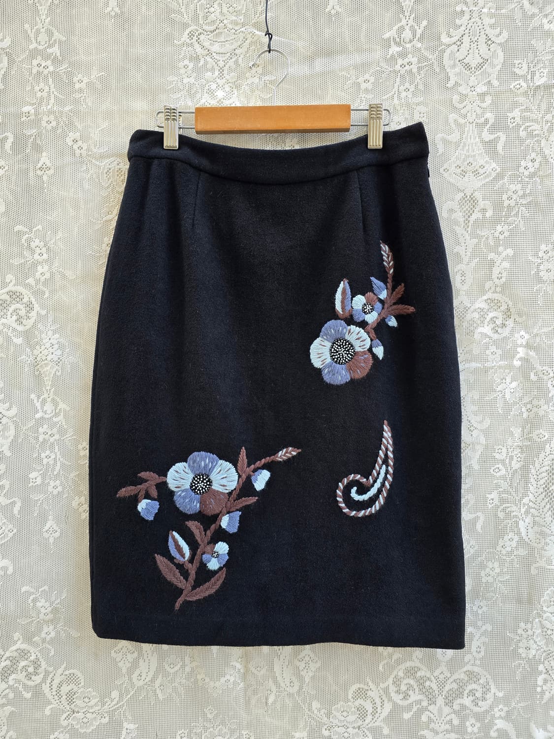 00s 미우미우 자수 울 스커트 (made in italy) 상품이미지1