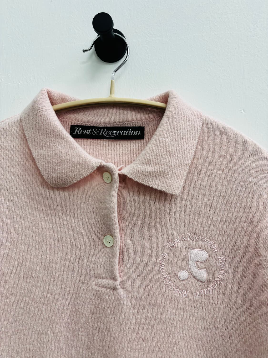 Rest & Recreation 레스트앤레크레이션 핑크 카라 니트 상품이미지3