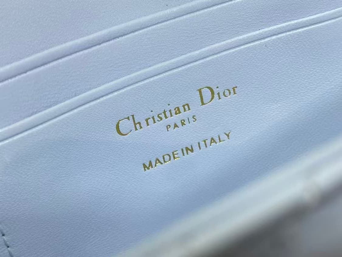 디올 시그니처 넝쿨 체크로 클래식한 레터링 참장식 상품이미지5