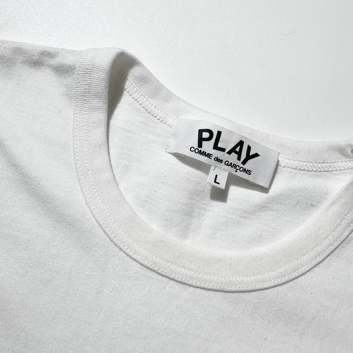 꼼데가르송 플레이 하트 와펜 이모지 반팔 티셔츠 상품이미지4