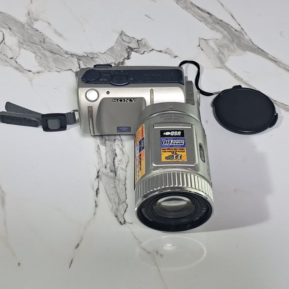 소니 사이버샷 DSC-F505V 빈티지카메라(전원불량) 상품이미지2