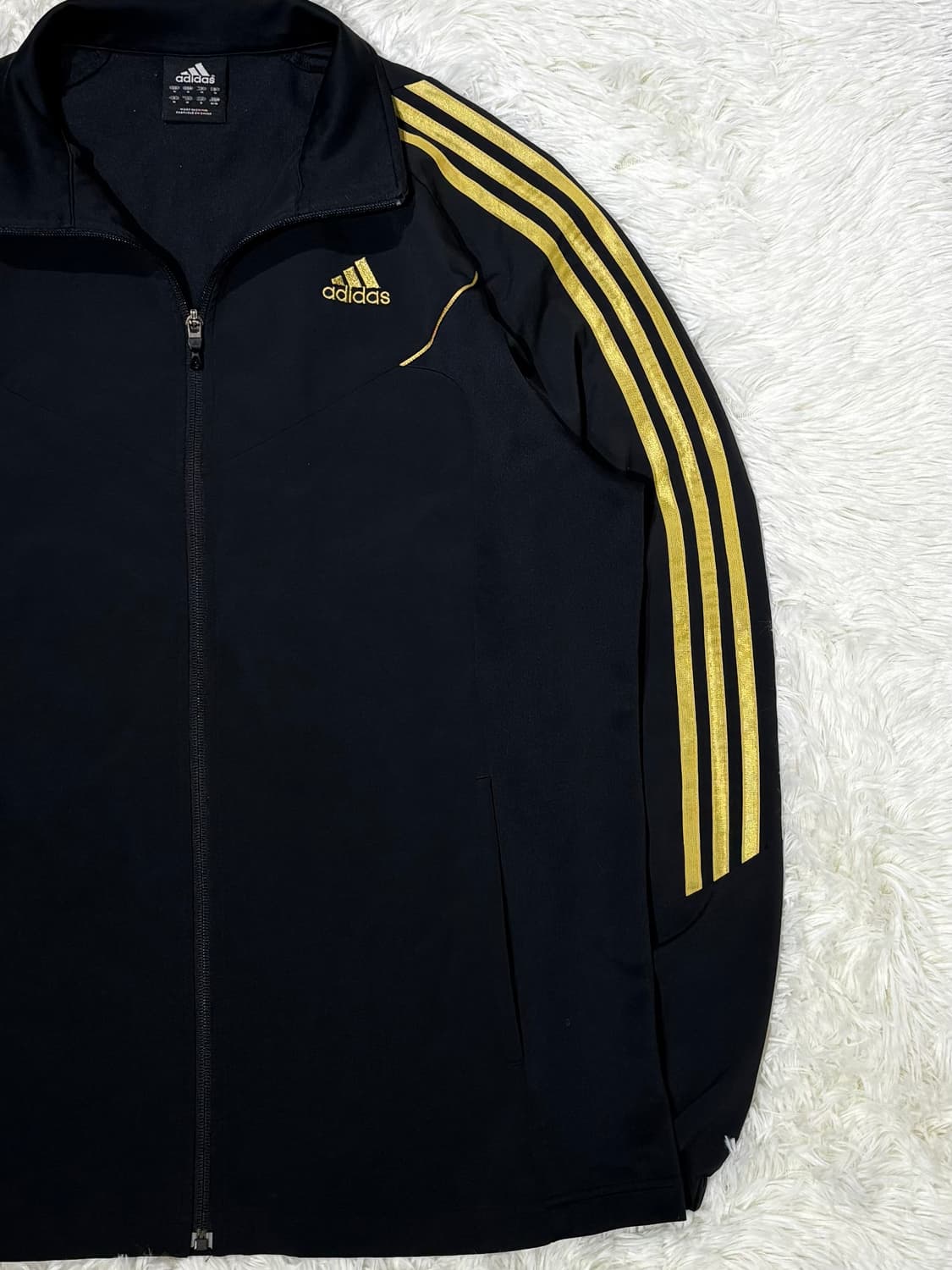 아디다스 스몰로고 삼선 바람막이 상품이미지7