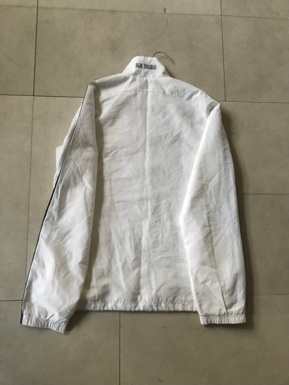 아디다스 레알마드리드 바람막이 상품이미지9