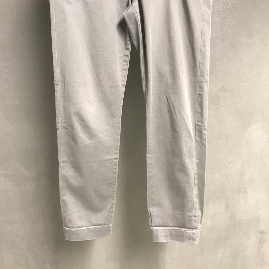 폴로 랄프로렌 그레이 치노 팬츠 6(W) 상품이미지3