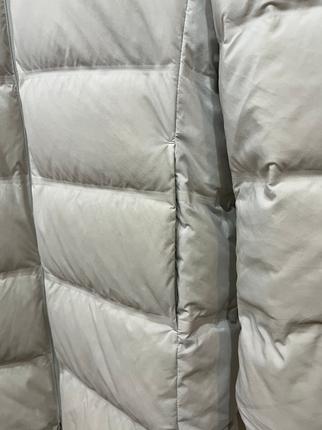 유니클로 여성 심리스 다운 패딩 XL 상품이미지2