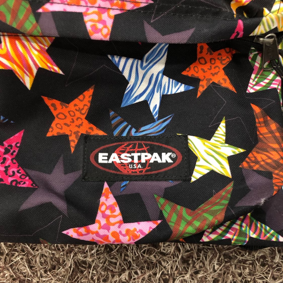 이스트팩 스타 패턴 백팩 상품이미지2