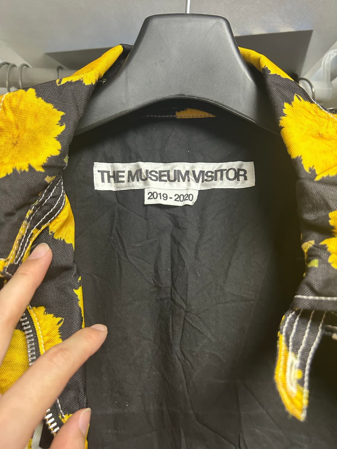 더 뮤지엄 비지터 플라워 자켓 M 상품이미지3