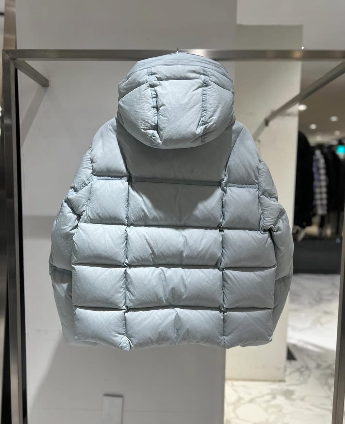 솔리드옴므 24FW 구스다운 패딩 48사이즈 팔아요 상품이미지2