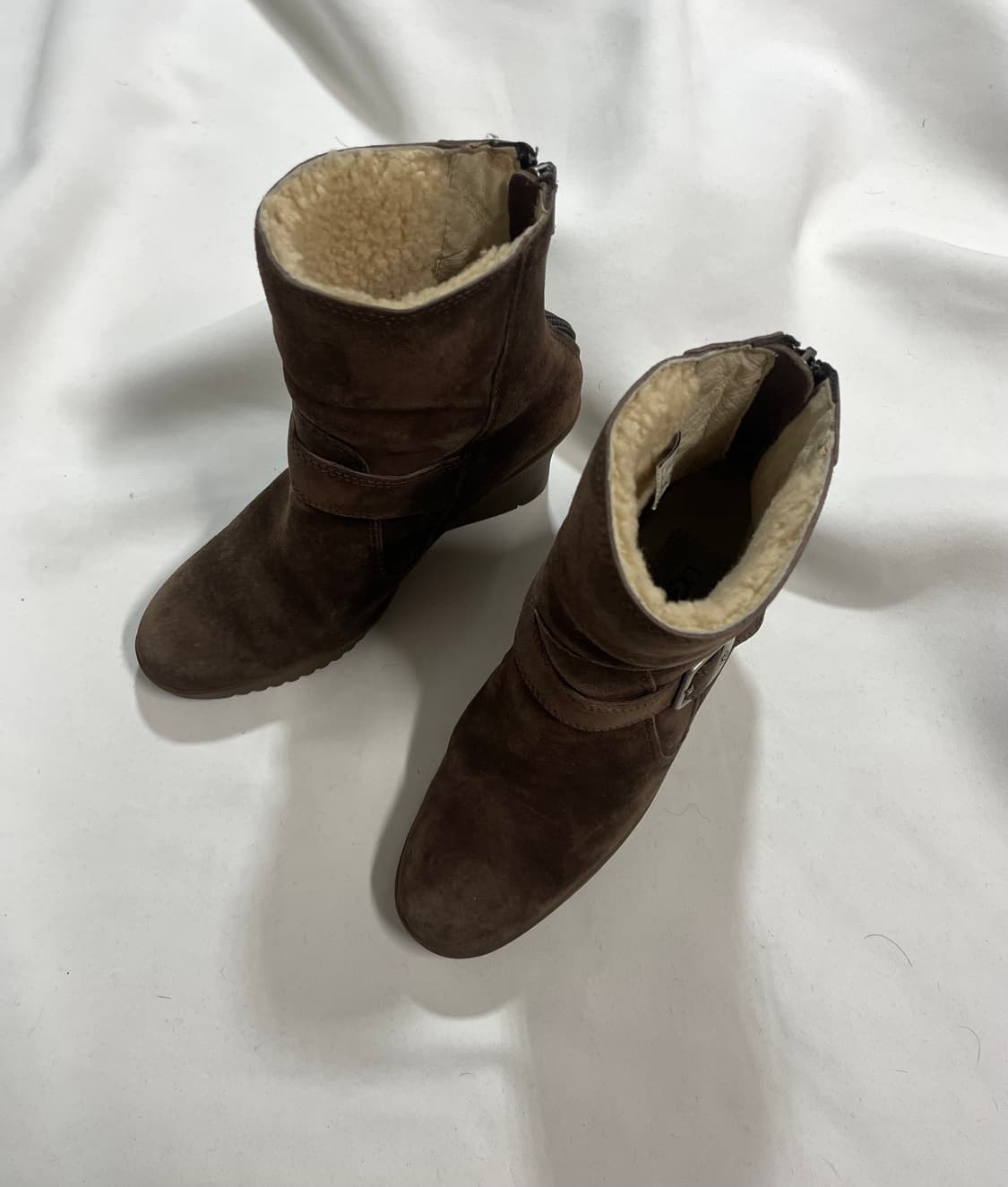 Ugg y2k 스웨이드 웨지힐 부츠 상품이미지2