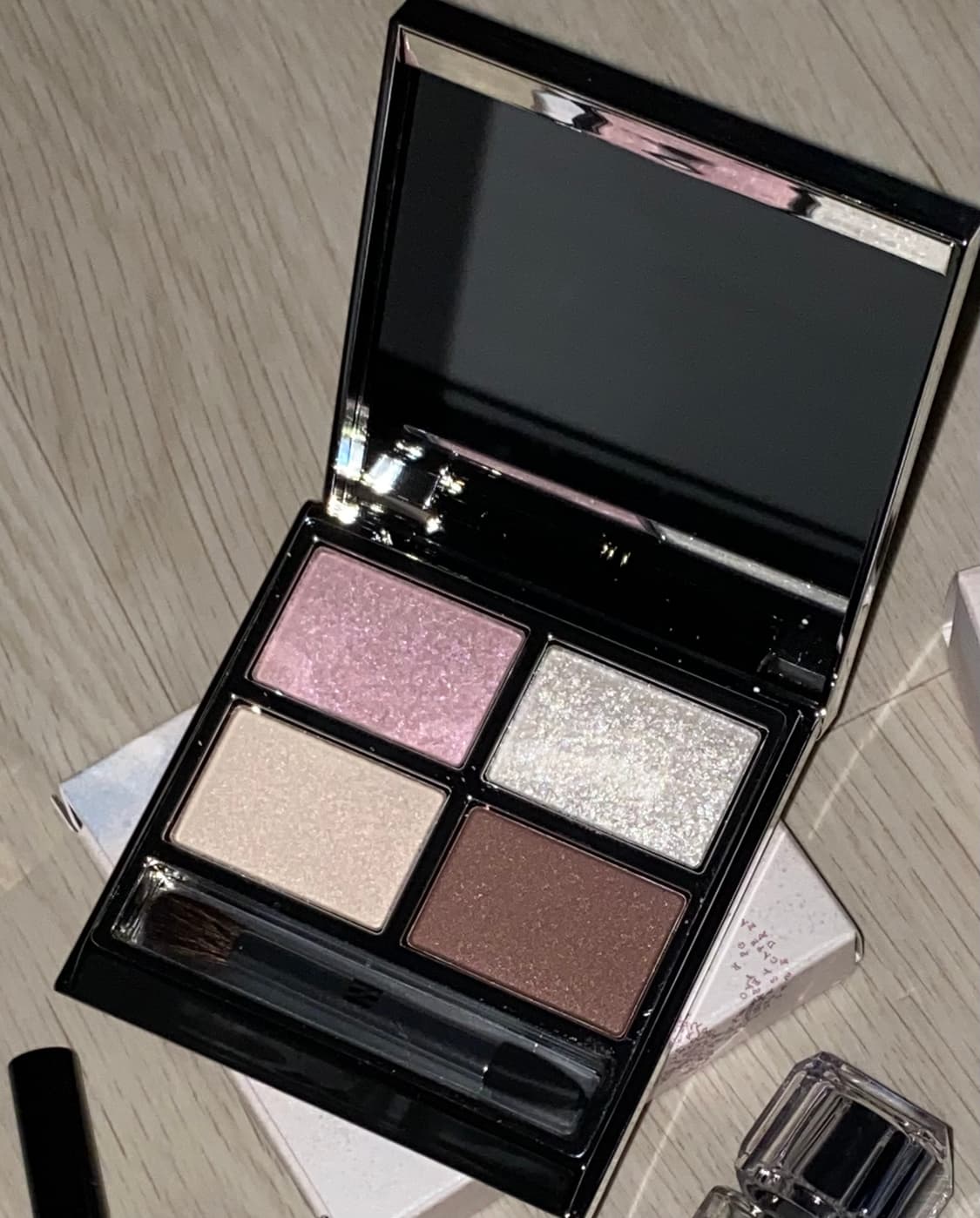 헤라 홀리데이 쿼드 아이 컬러  상품이미지1