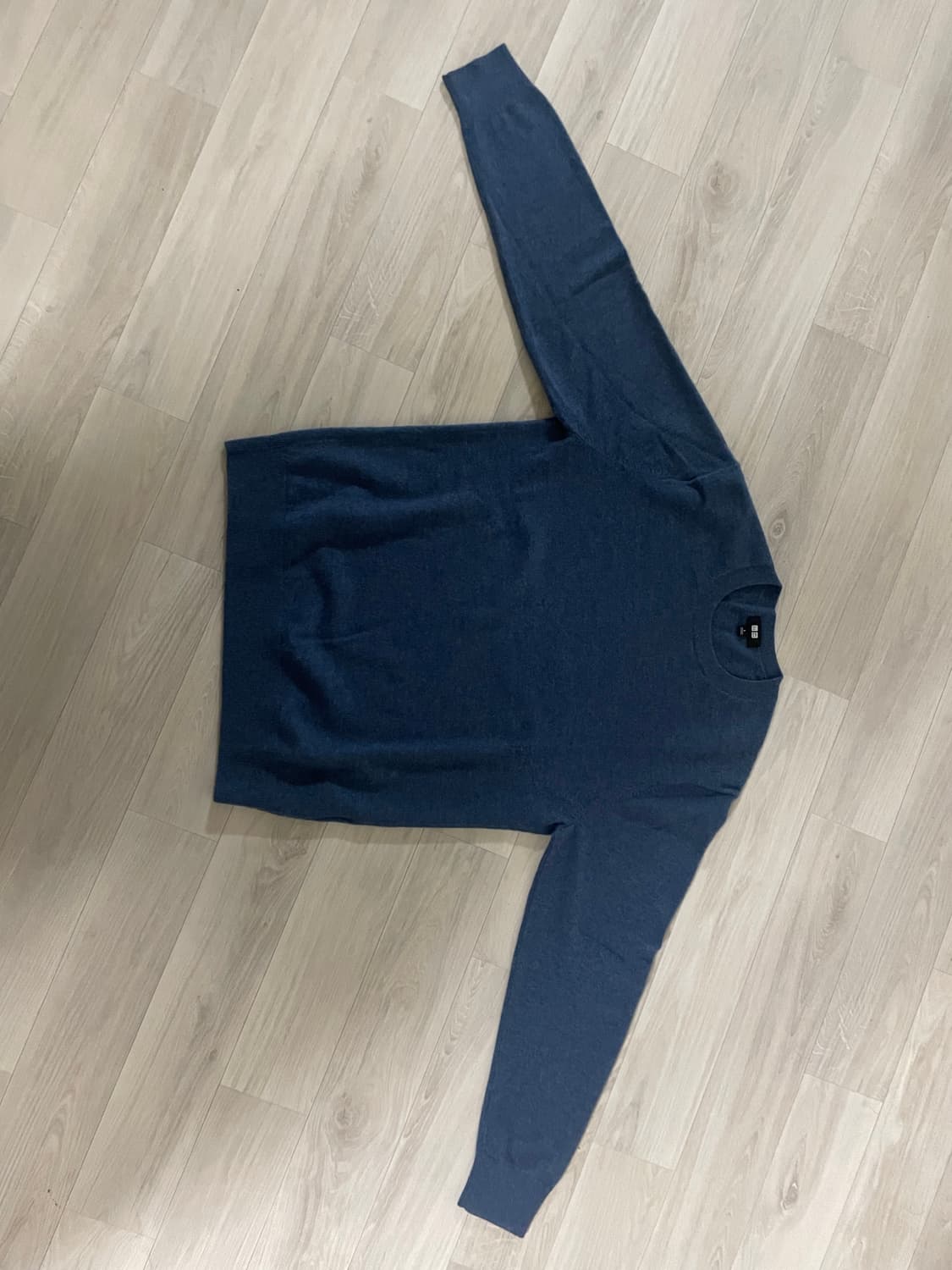 유니클로 캐시미어 니트 64블루 L사이즈 상품이미지2