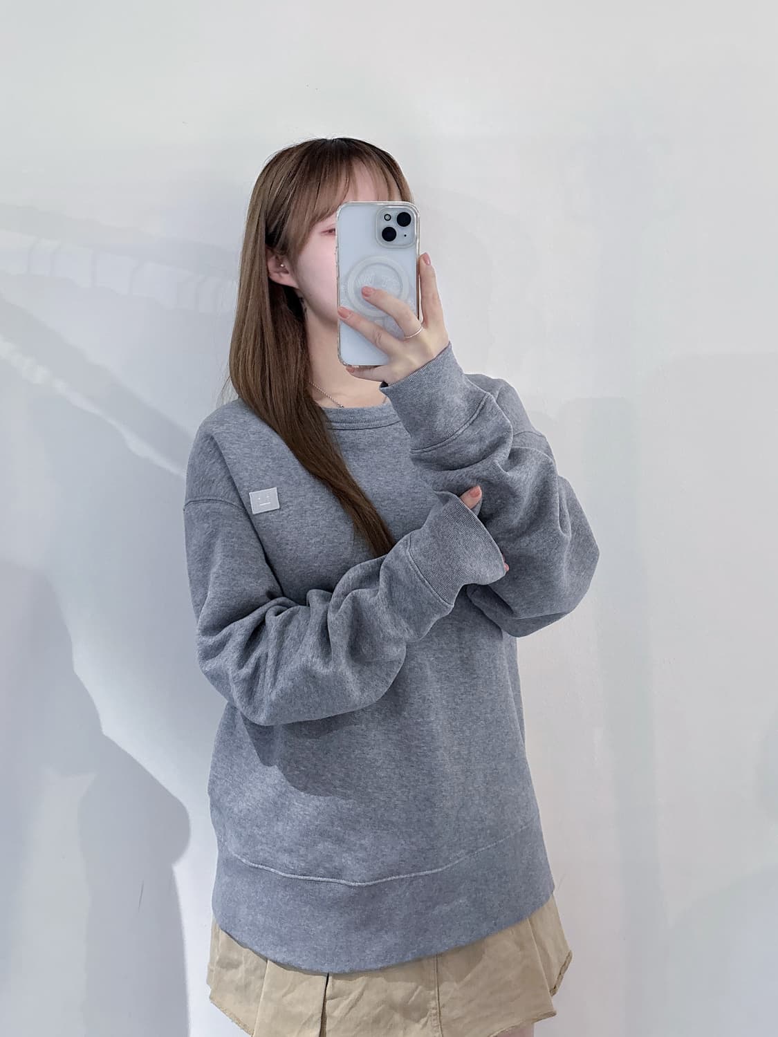 아크네스튜디오 페어뷰 맨투맨 상품이미지1