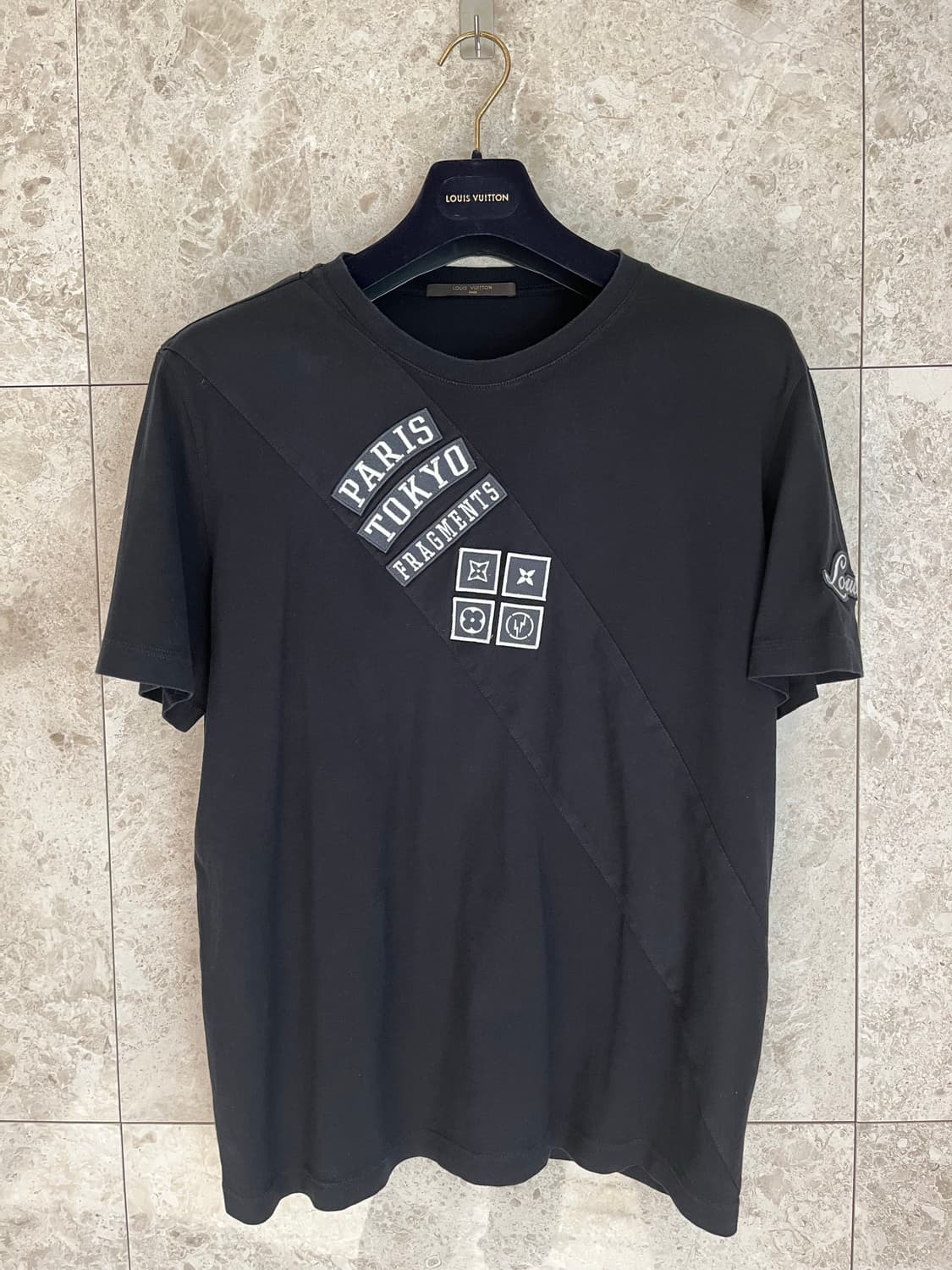 루이비통 PARIS TOKYO 반팔 티셔츠 XL 정품 상품이미지1