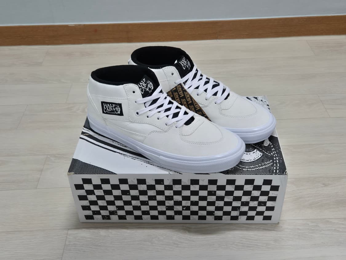 (285) 반스 스케이트 하프캡 화이트블랙 VANS Half Cab 상품이미지2