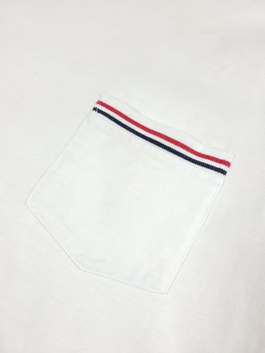 톰브라운 포켓 삼선 반팔 티셔츠 상품이미지3