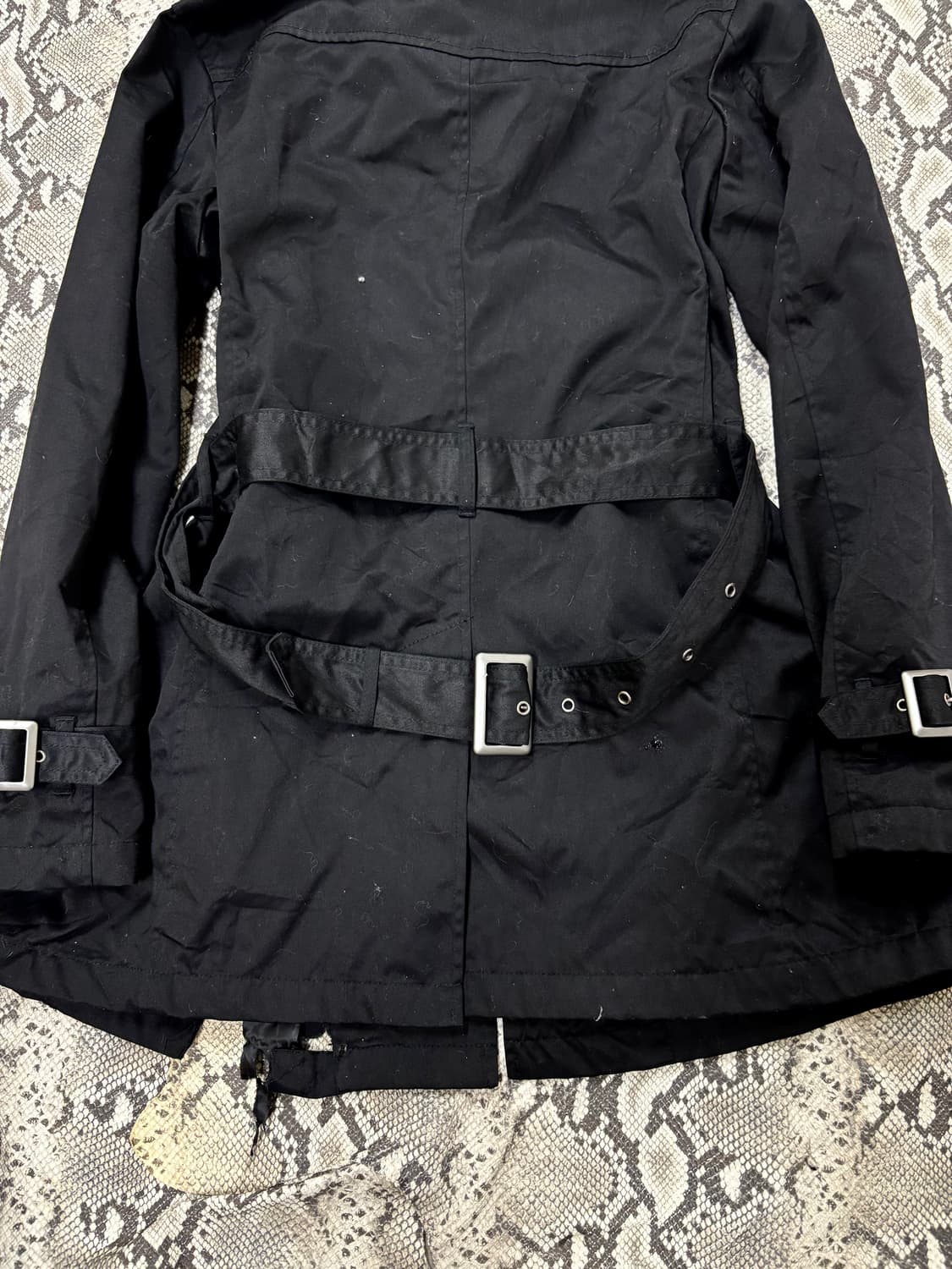 “Vintage” Neck Buckle Detail Black Moder 상품이미지9
