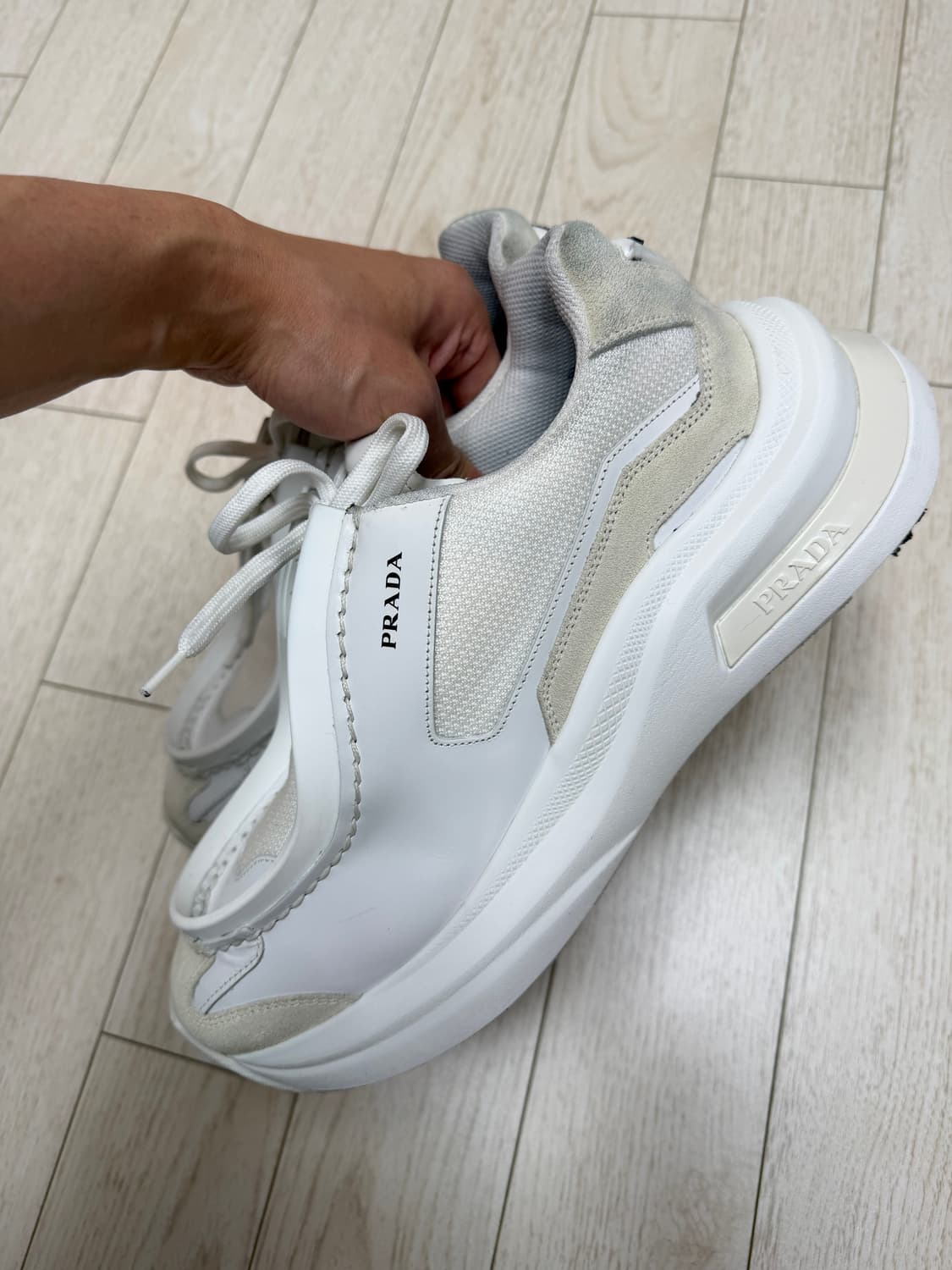 프라다. 바이크패브릭 스웨이드 엘리먼츠 UK8.5(275) 상품이미지1