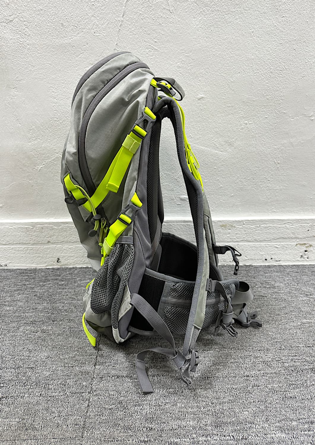 마운틴하드웨어 백팩 35L 상품이미지3