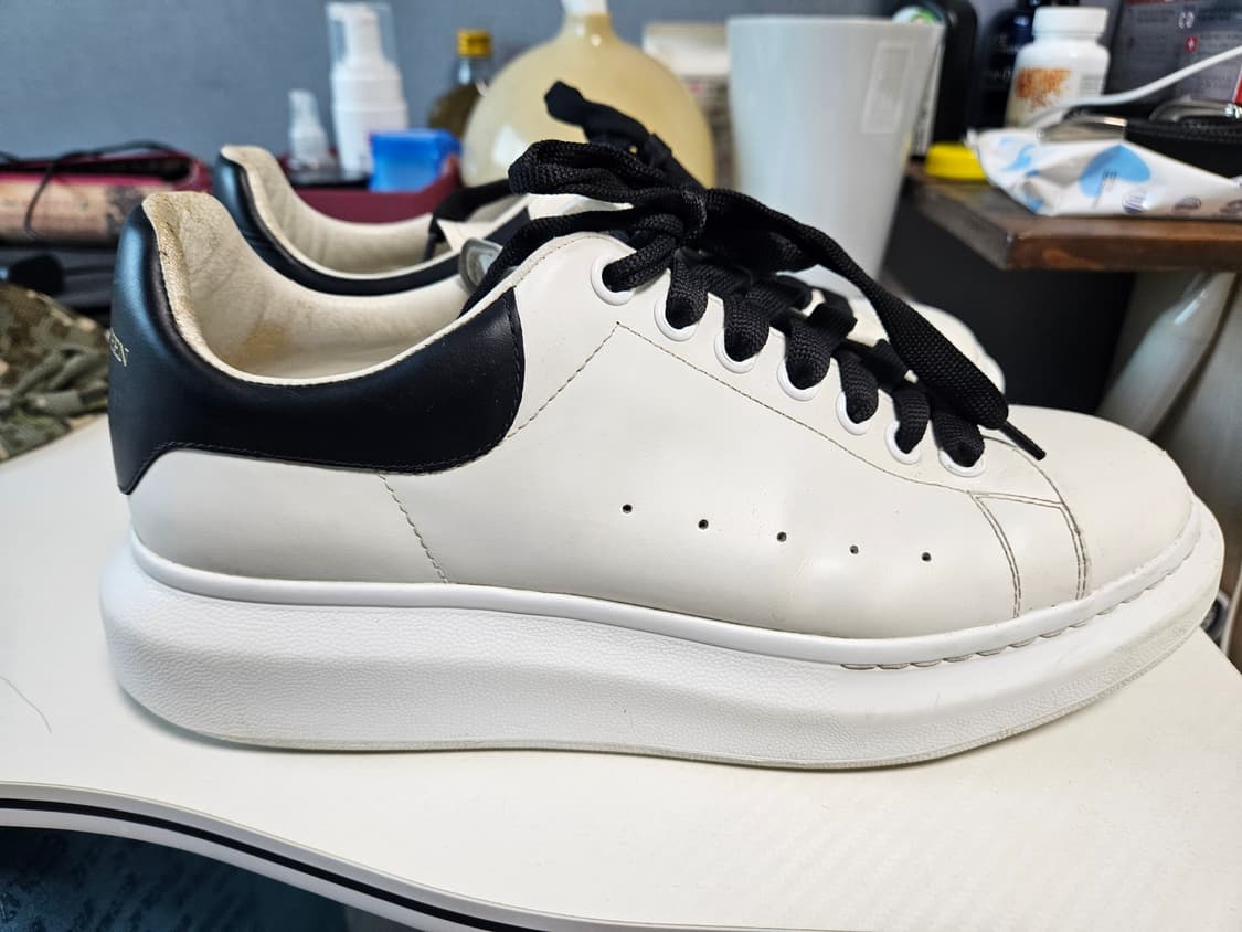 알렉산더맥퀸 오버솔 스니커즈 270.275 상품이미지1