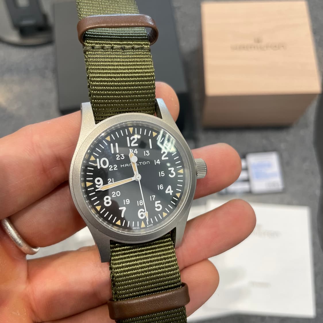 해밀턴 카키필드 메카니컬 38mm 상품이미지2