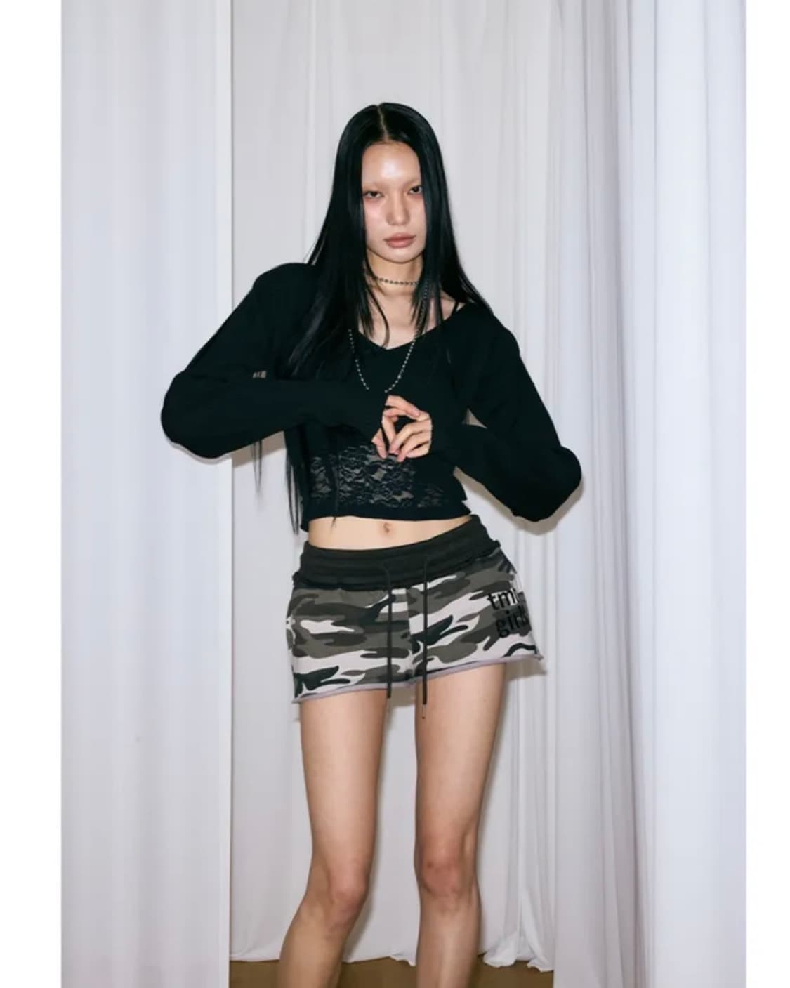 미스테리어스호텔 브이넥 레이어드 니트 블랙 새상품 상품이미지2