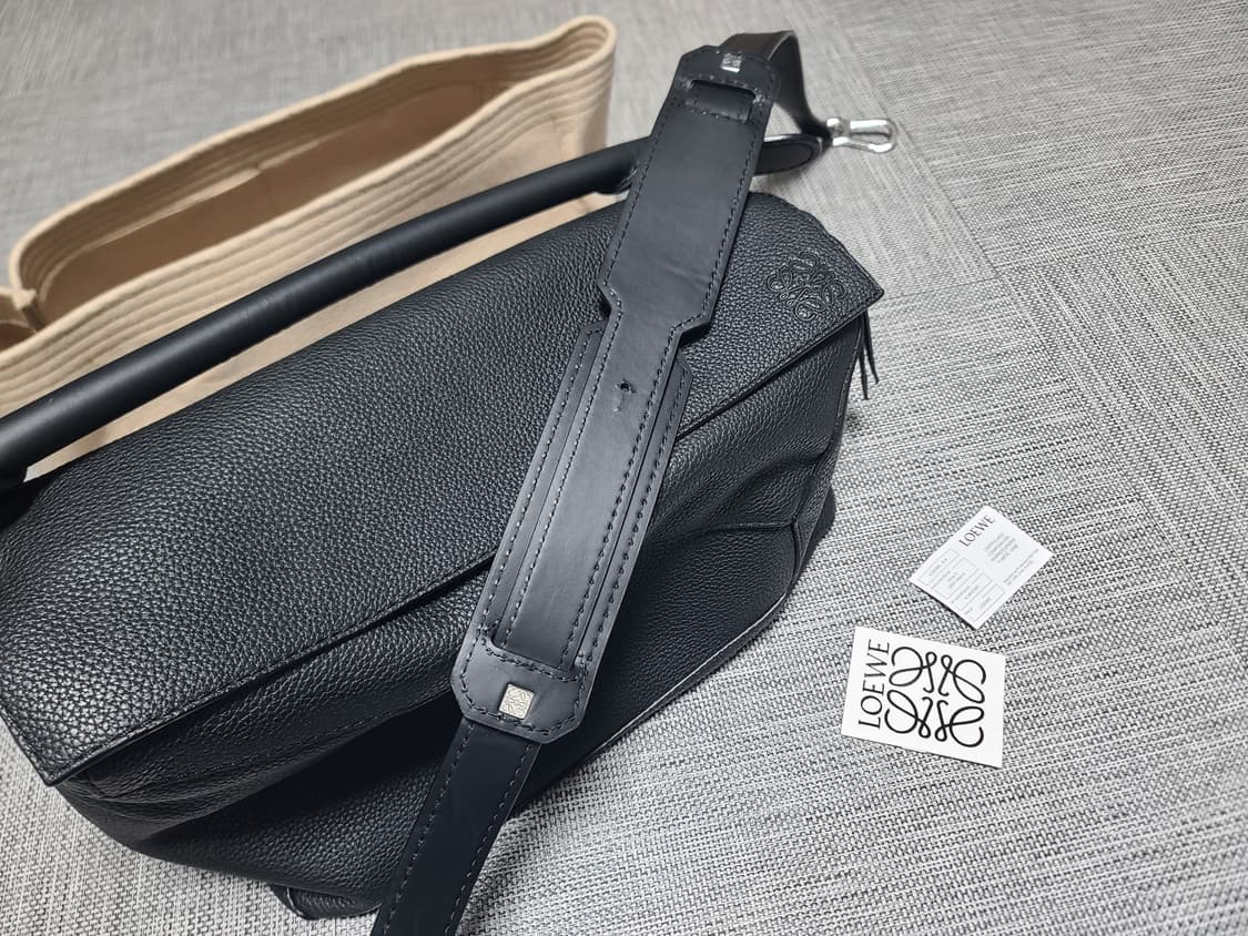 로에베 퍼즐백 그레인레더 블랙 라지 L 토트백 크로스백 탑핸들백 상품이미지1