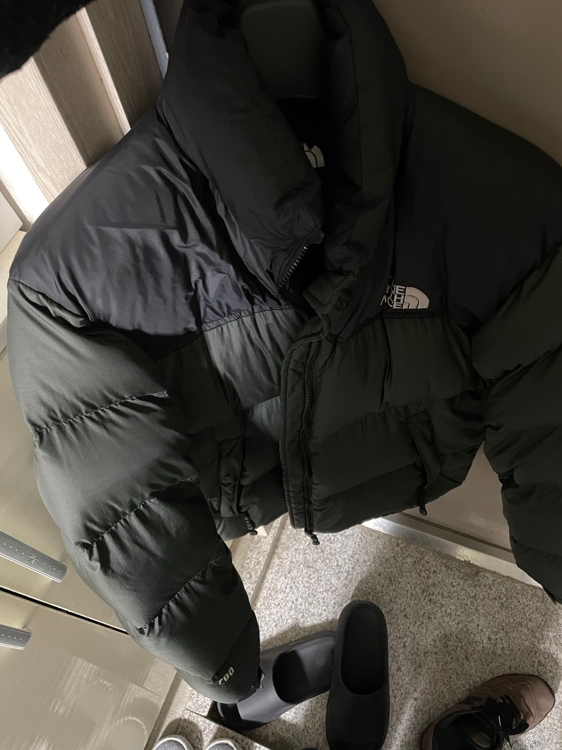 노스페이스 눕시 700 다크그린 M 상품이미지1