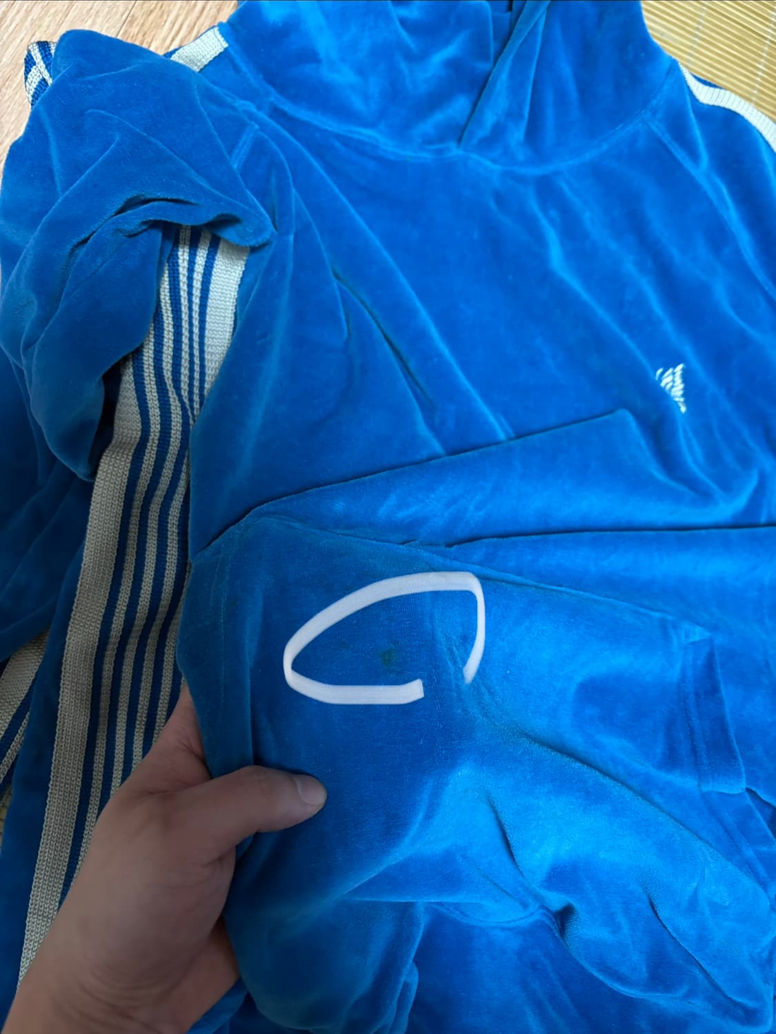 L)니들스 벨루어 후드 블루 상품이미지3