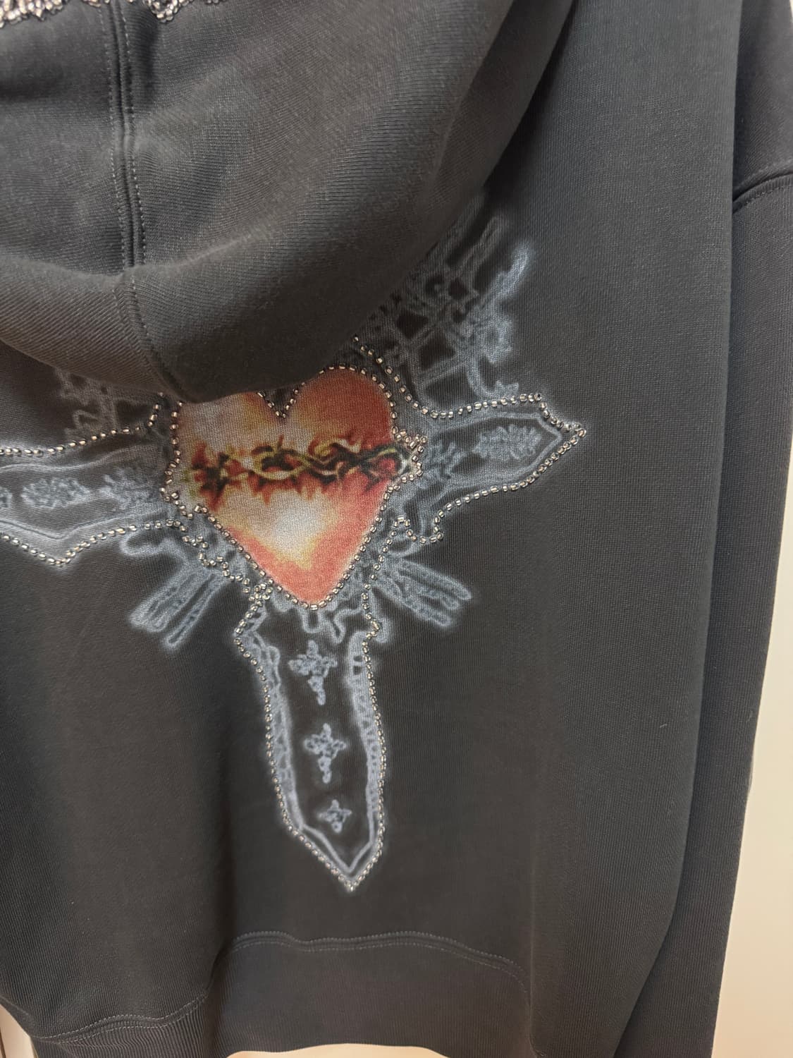 스컬프터 Beaded Saint Hoodie 상품이미지4