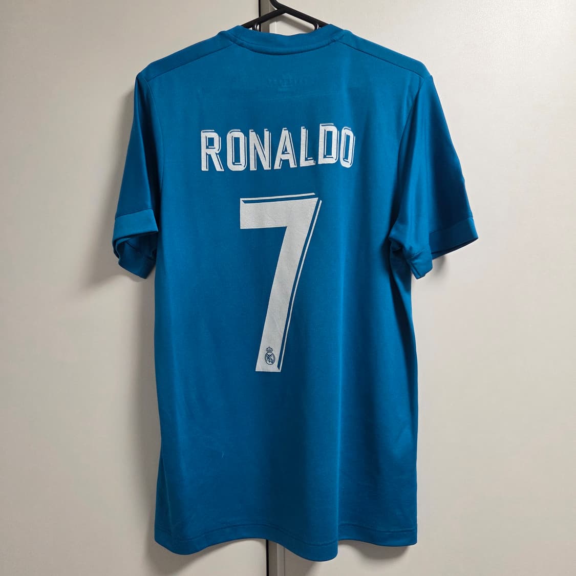 17-18 레알 마드리드 호날두 유니폼 S-M(90-95) 상품이미지7