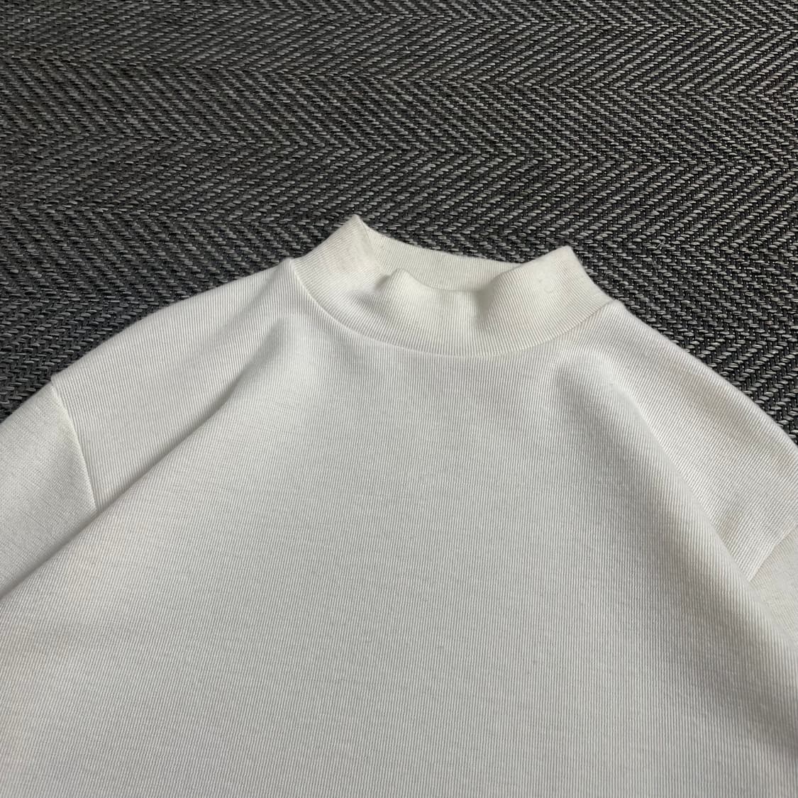 피앤콤마 빈티 머슬핏 미니멀 화이트 니트o 4586 상품이미지4